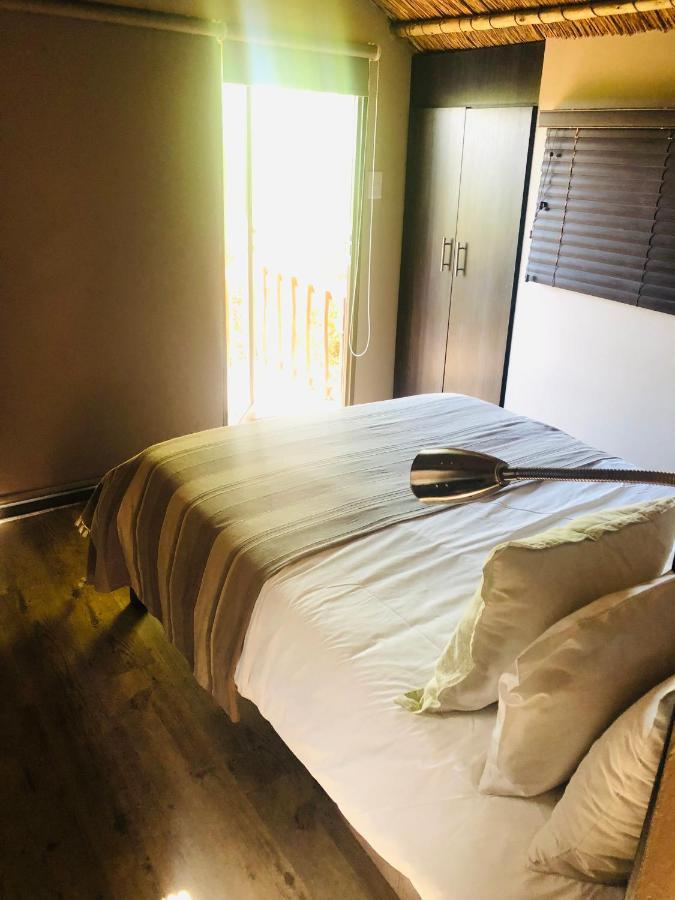 Impa-Lala Country Estate Bed & Breakfast Блоемфонтейн Екстериор снимка