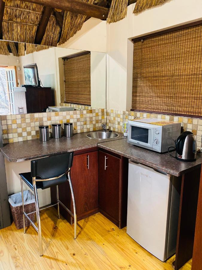 Impa-Lala Country Estate Bed & Breakfast Блоемфонтейн Екстериор снимка