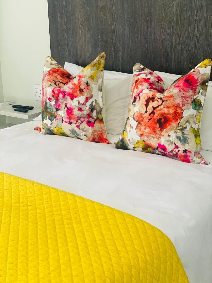 Impa-Lala Country Estate Bed & Breakfast Блоемфонтейн Екстериор снимка