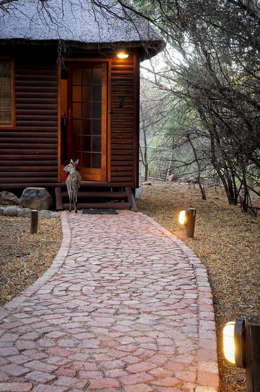 Impa-Lala Country Estate Bed & Breakfast Блоемфонтейн Екстериор снимка